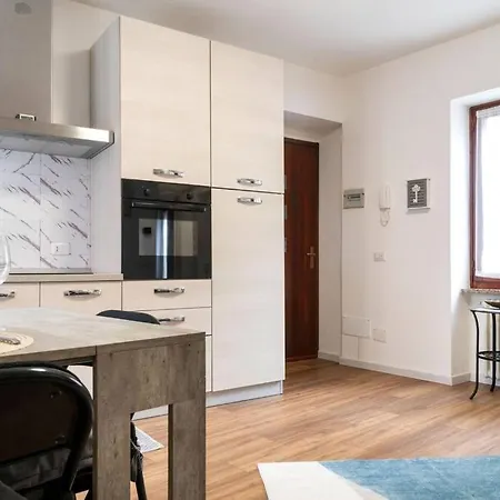 Experience A Cozy Retreat By The Maggiore Germignaga