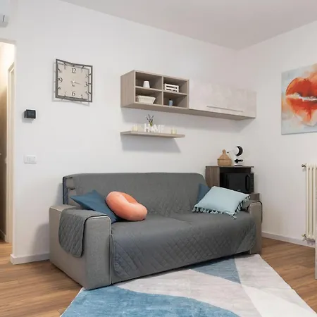 Apartment Experience A Cozy Retreat By The Maggiore *